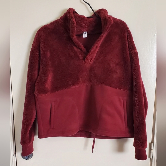 In Motion Women's Crop Fleece Sweatshirt Maroon Medium - Picture 1 of 5
